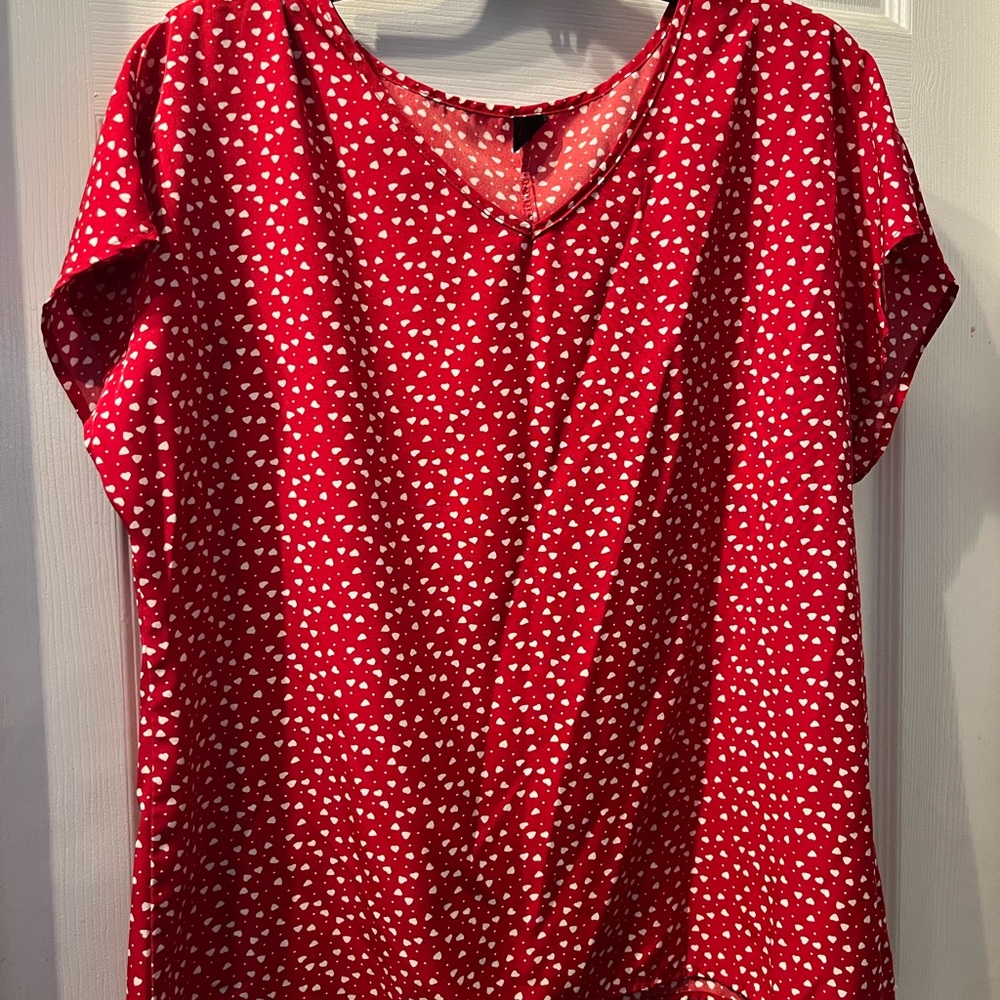 Red Heart Print Women's Top